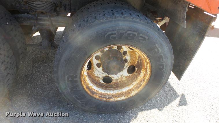 image for item DC0595 2001 Sterling LT7501 dump truck