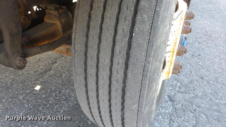 image for item DC0595 2001 Sterling LT7501 dump truck