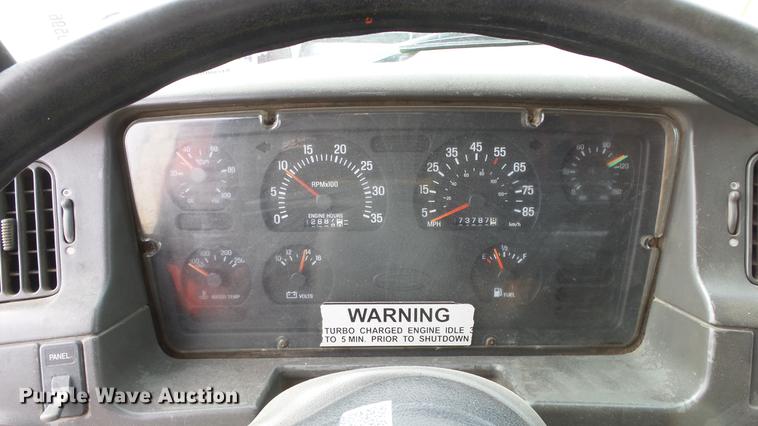 image for item DC0596 2001 Sterling LT7501 dump truck