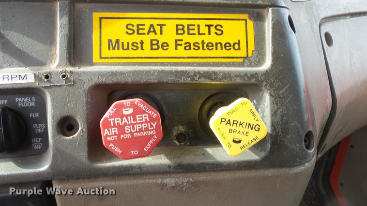 image for item DC0596 2001 Sterling LT7501 dump truck