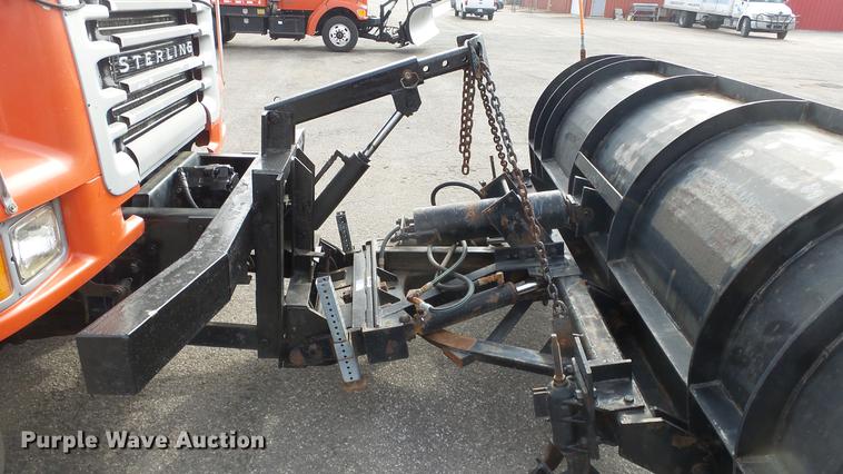 image for item DC0596 2001 Sterling LT7501 dump truck