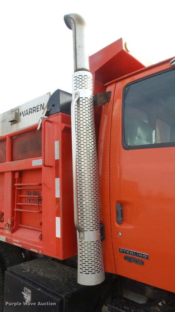 image for item DC0596 2001 Sterling LT7501 dump truck