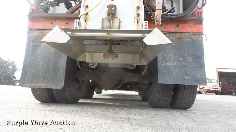image for item DC0596 2001 Sterling LT7501 dump truck