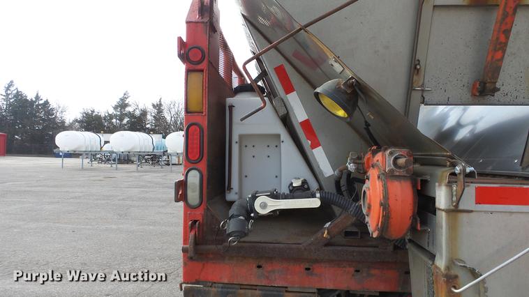 image for item DC0596 2001 Sterling LT7501 dump truck