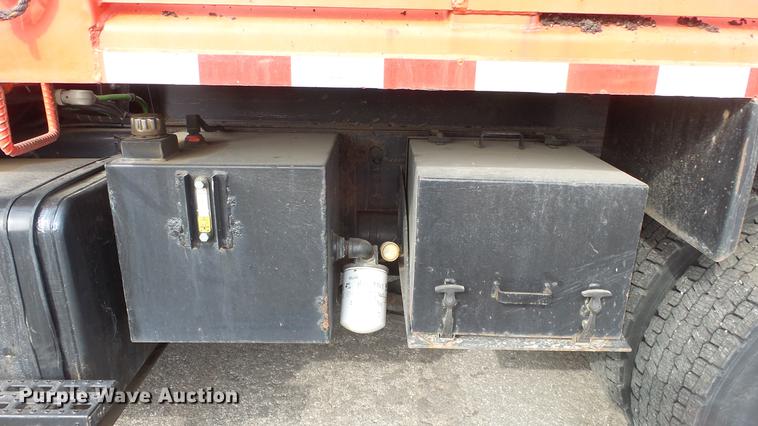 image for item DC0596 2001 Sterling LT7501 dump truck