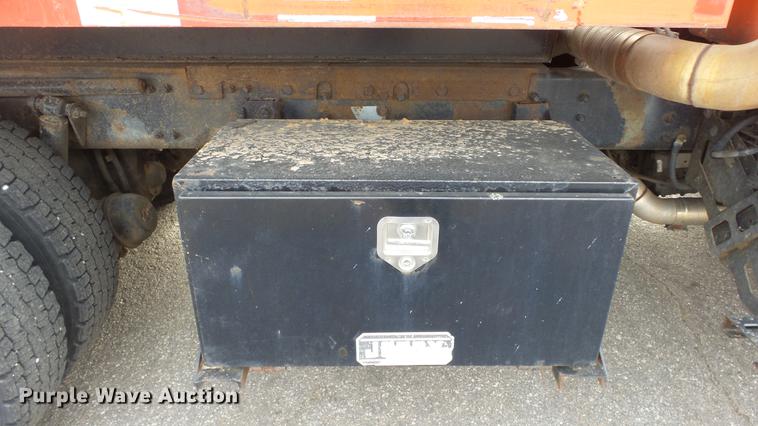 image for item DC0596 2001 Sterling LT7501 dump truck