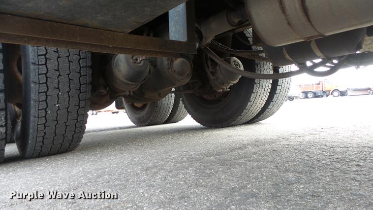 image for item DC0596 2001 Sterling LT7501 dump truck