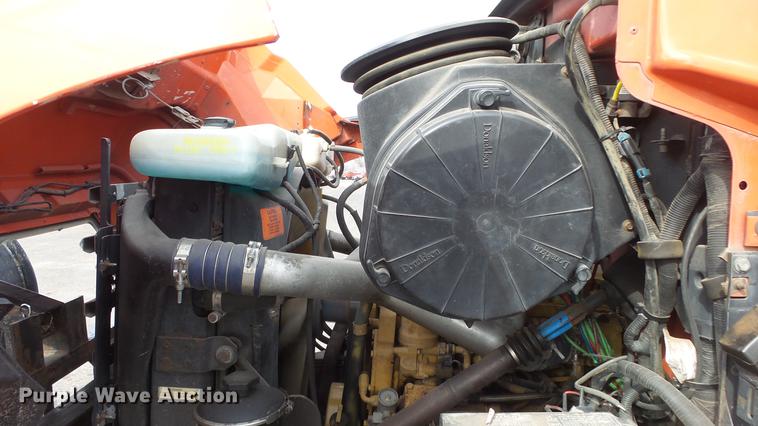 image for item DC0596 2001 Sterling LT7501 dump truck