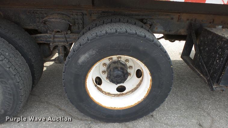 image for item DC0596 2001 Sterling LT7501 dump truck