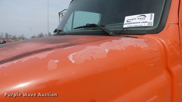 image for item DC0596 2001 Sterling LT7501 dump truck