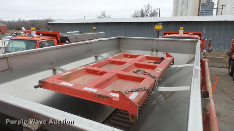 image for item DC0596 2001 Sterling LT7501 dump truck