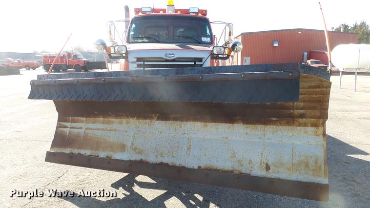 image for item DC0597 2001 Sterling LT7501 dump truck