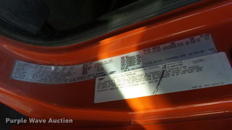 image for item DC0597 2001 Sterling LT7501 dump truck