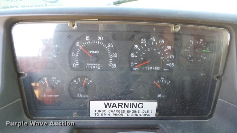 image for item DC0597 2001 Sterling LT7501 dump truck