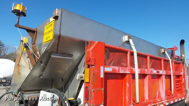 image for item DC0597 2001 Sterling LT7501 dump truck