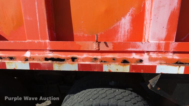 image for item DC0597 2001 Sterling LT7501 dump truck