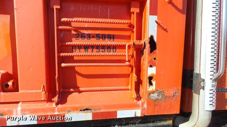 image for item DC0597 2001 Sterling LT7501 dump truck