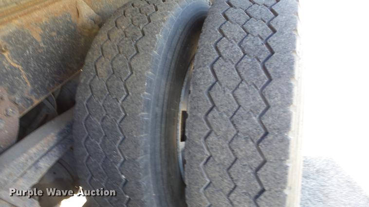 image for item DC0597 2001 Sterling LT7501 dump truck