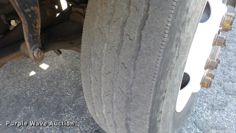 image for item DC0597 2001 Sterling LT7501 dump truck