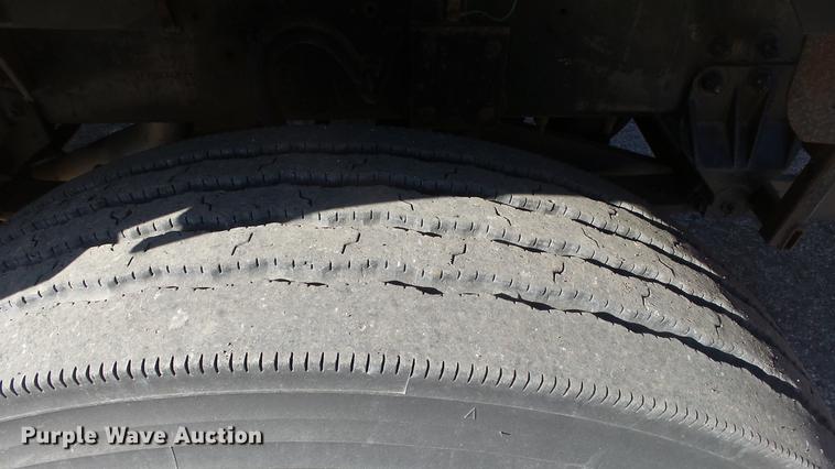 image for item DC0597 2001 Sterling LT7501 dump truck