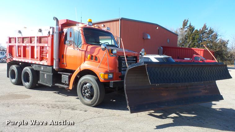 image for item DC0598 2001 Sterling LT7501 dump truck