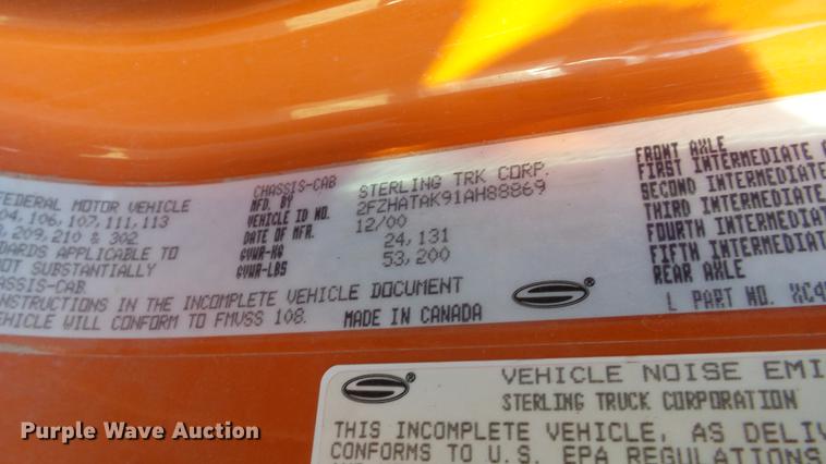 image for item DC0598 2001 Sterling LT7501 dump truck