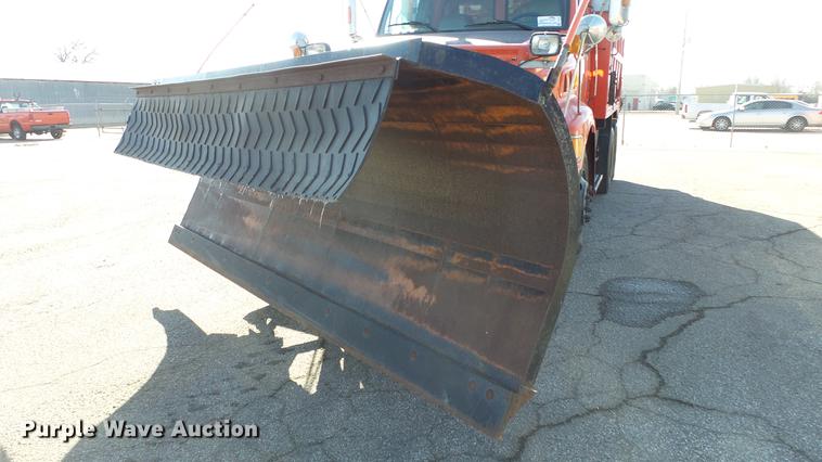 image for item DC0598 2001 Sterling LT7501 dump truck