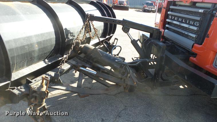 image for item DC0598 2001 Sterling LT7501 dump truck