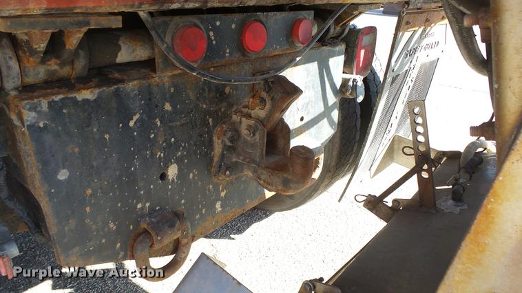 image for item DC0598 2001 Sterling LT7501 dump truck
