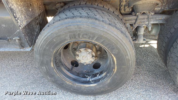 image for item DC0598 2001 Sterling LT7501 dump truck