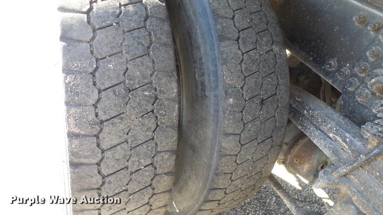 image for item DC0598 2001 Sterling LT7501 dump truck