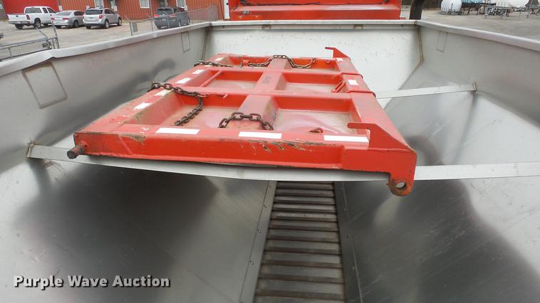 image for item DC0598 2001 Sterling LT7501 dump truck