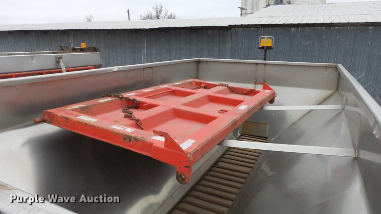 image for item DC0598 2001 Sterling LT7501 dump truck