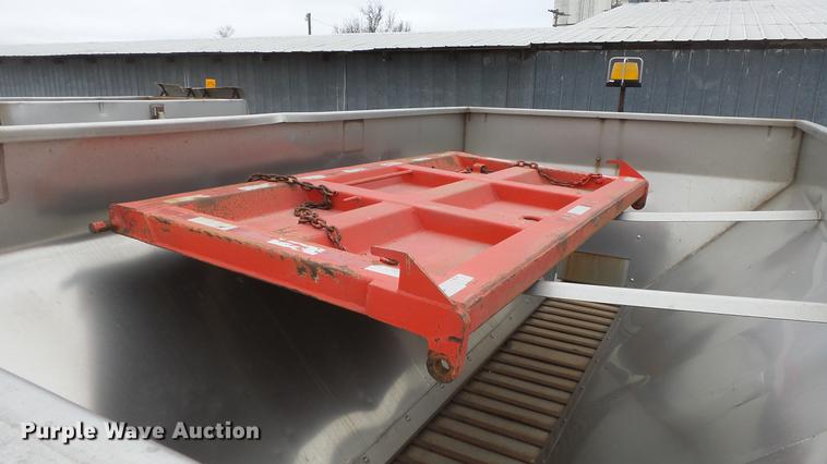 image for item DC0598 2001 Sterling LT7501 dump truck