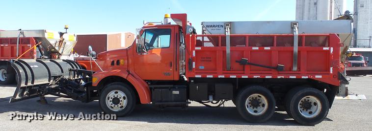 image for item DC0599 2001 Sterling LT7501 dump truck