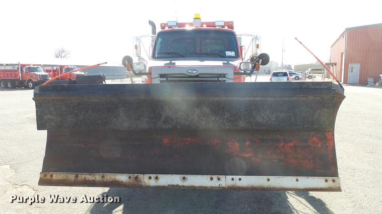 image for item DC0599 2001 Sterling LT7501 dump truck