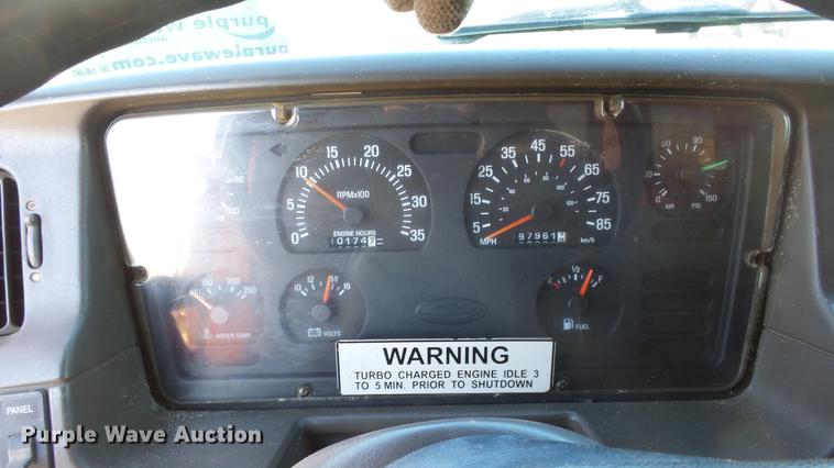 image for item DC0599 2001 Sterling LT7501 dump truck