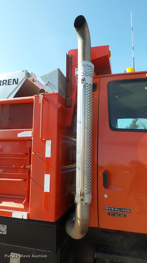 image for item DC0599 2001 Sterling LT7501 dump truck