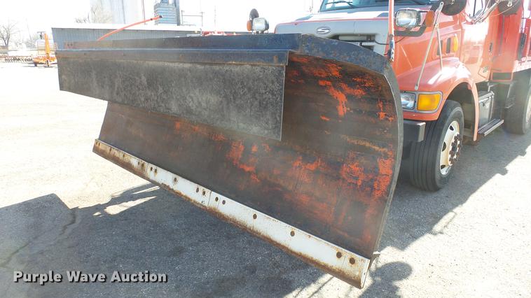 image for item DC0599 2001 Sterling LT7501 dump truck