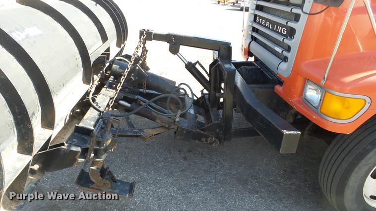 image for item DC0599 2001 Sterling LT7501 dump truck