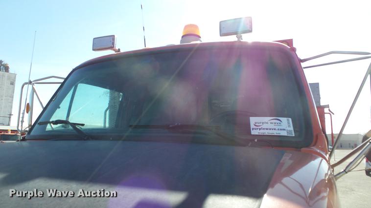 image for item DC0599 2001 Sterling LT7501 dump truck