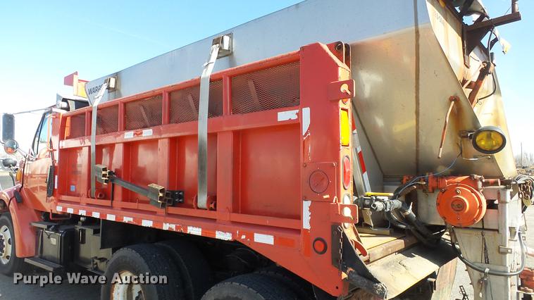 image for item DC0599 2001 Sterling LT7501 dump truck