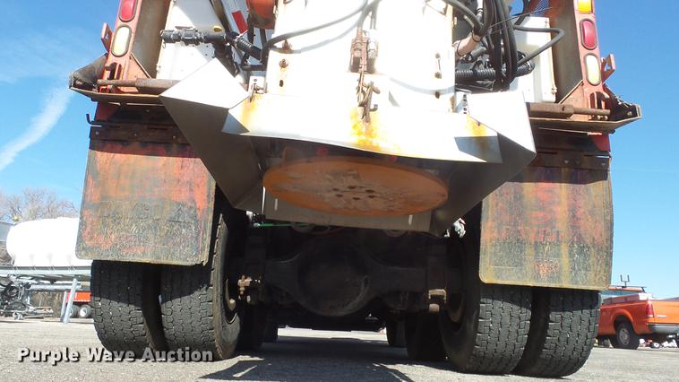 image for item DC0599 2001 Sterling LT7501 dump truck