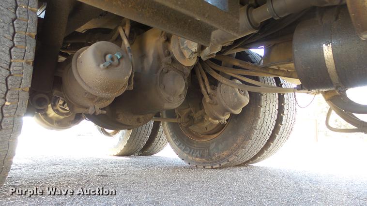 image for item DC0599 2001 Sterling LT7501 dump truck