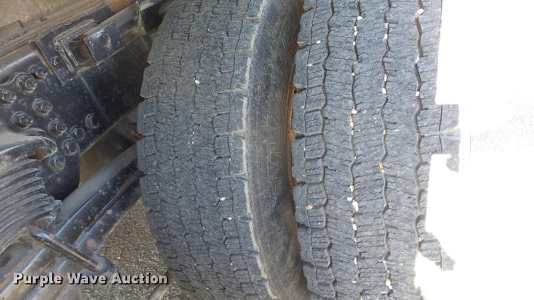 image for item DC0599 2001 Sterling LT7501 dump truck