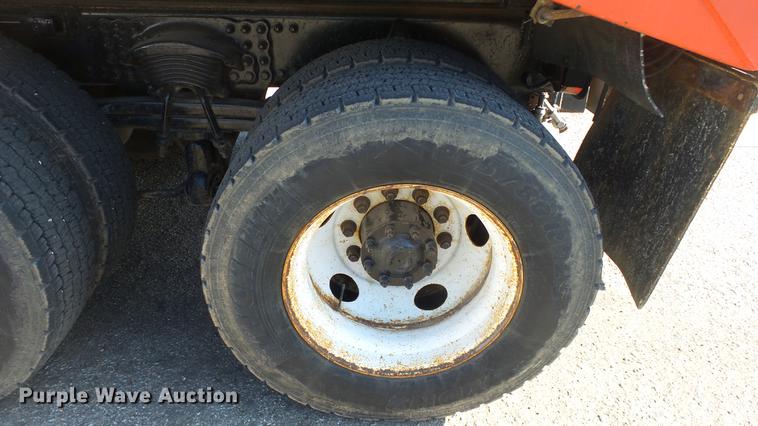 image for item DC0599 2001 Sterling LT7501 dump truck