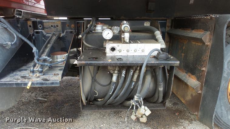 image for item DC0608 2009 Sterling LT7501 dump truck