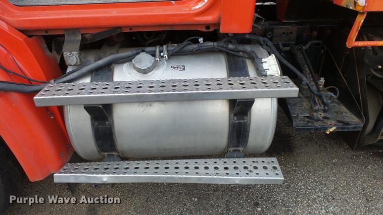 image for item DC0608 2009 Sterling LT7501 dump truck