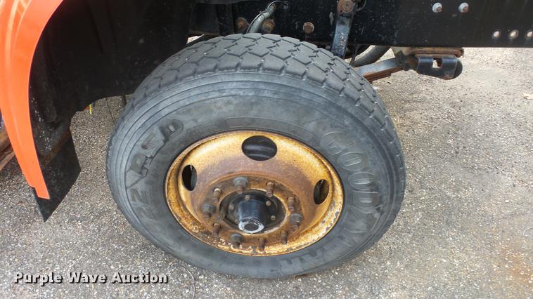 image for item DC0608 2009 Sterling LT7501 dump truck