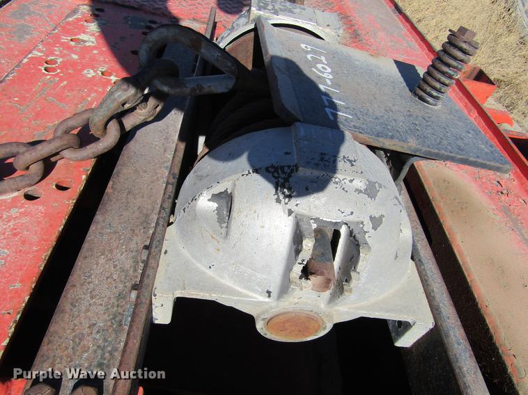 image for item DC8268 1999 Landoll 345B tilt deck equipment trailer